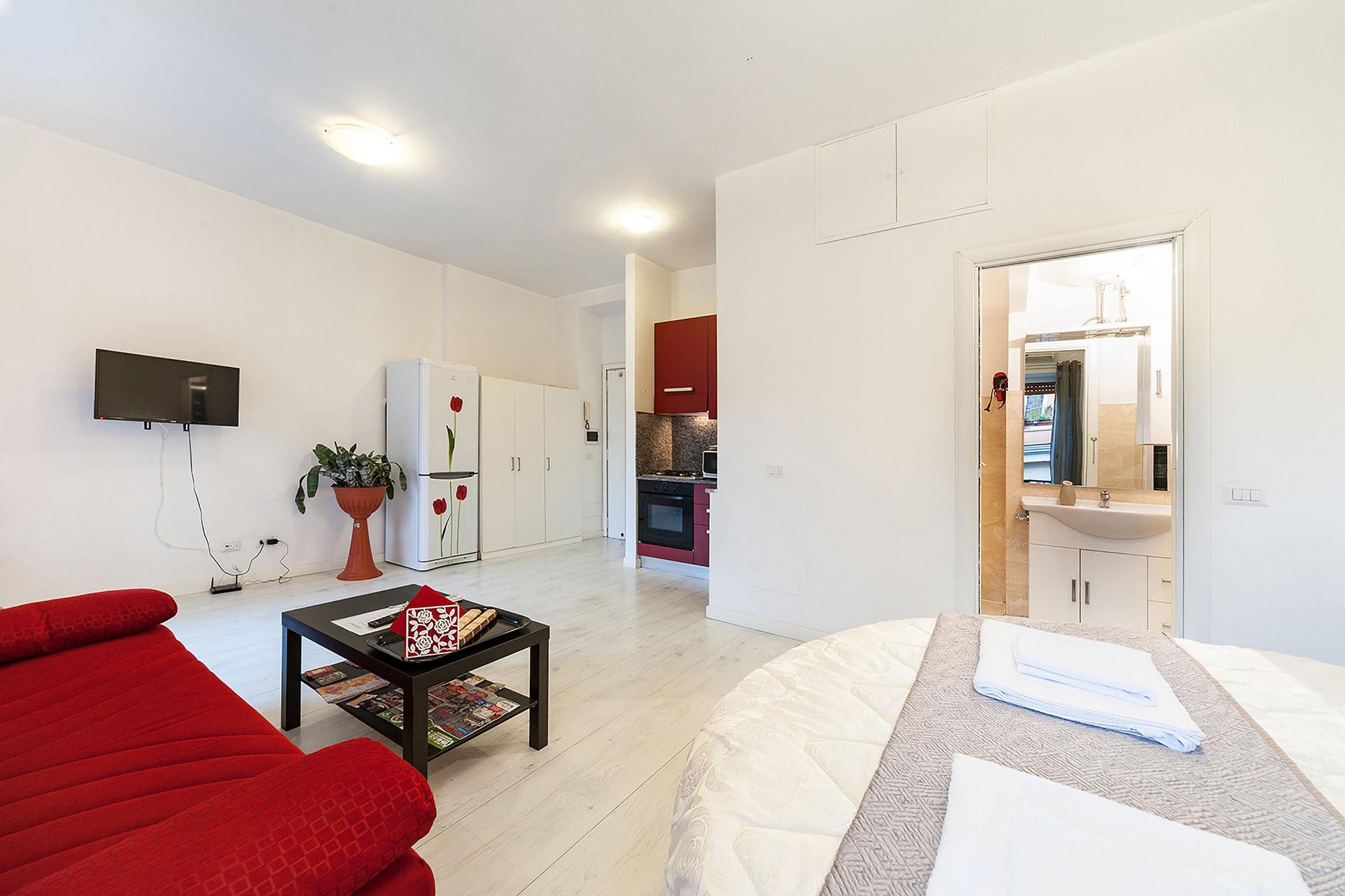 Hosting Flats Guesthouse Rome Bagian luar foto