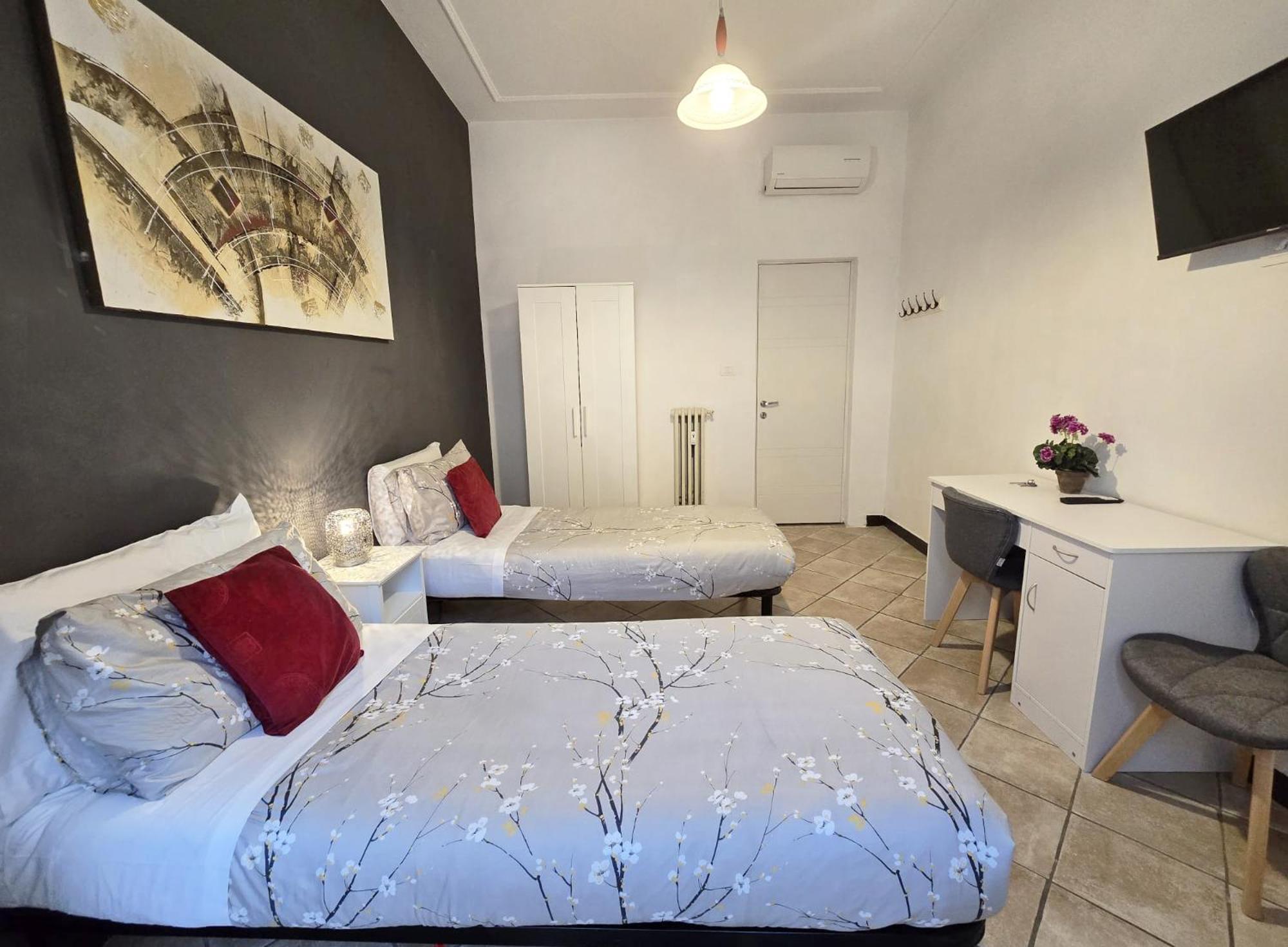 Hosting Flats Guesthouse Rome Bagian luar foto