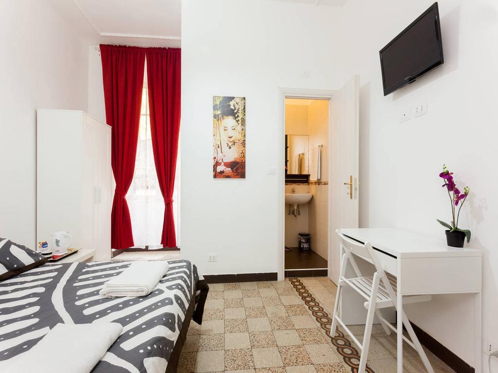 Hosting Flats Guesthouse Rome Bagian luar foto