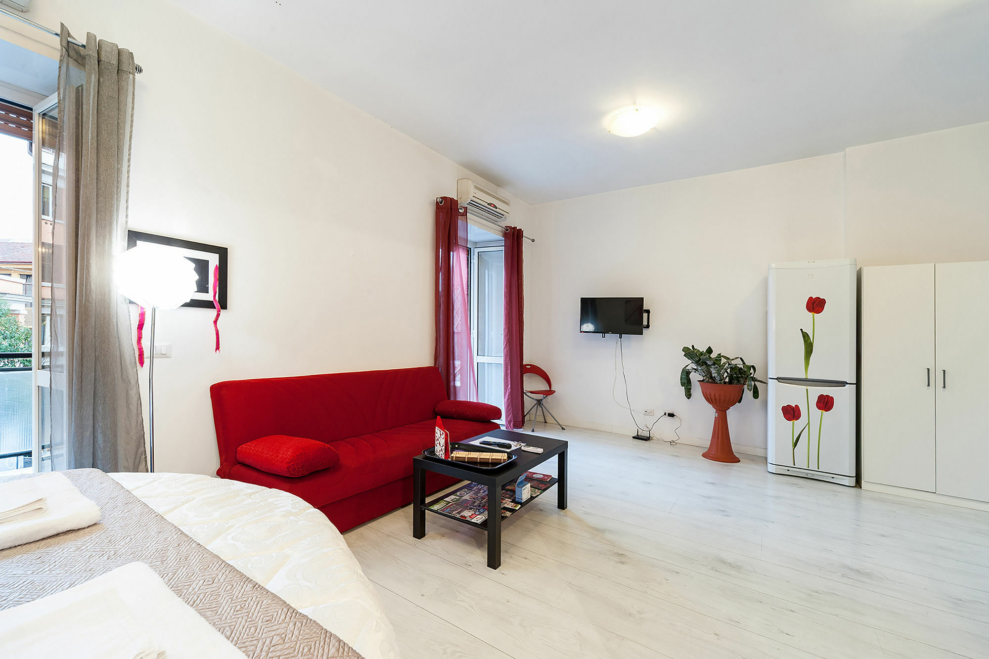 Hosting Flats Guesthouse Rome Bagian luar foto