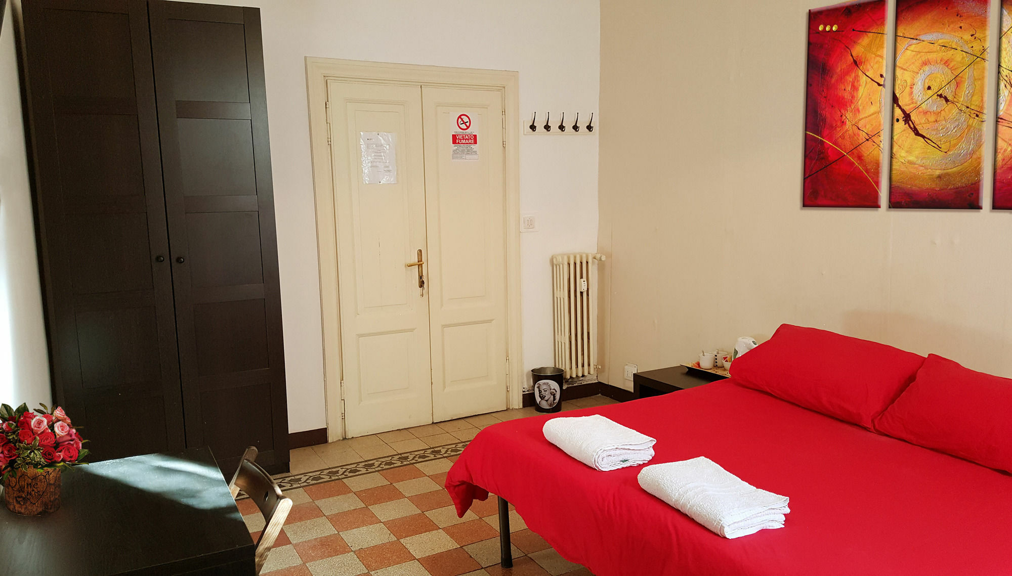 Hosting Flats Guesthouse Rome Bagian luar foto