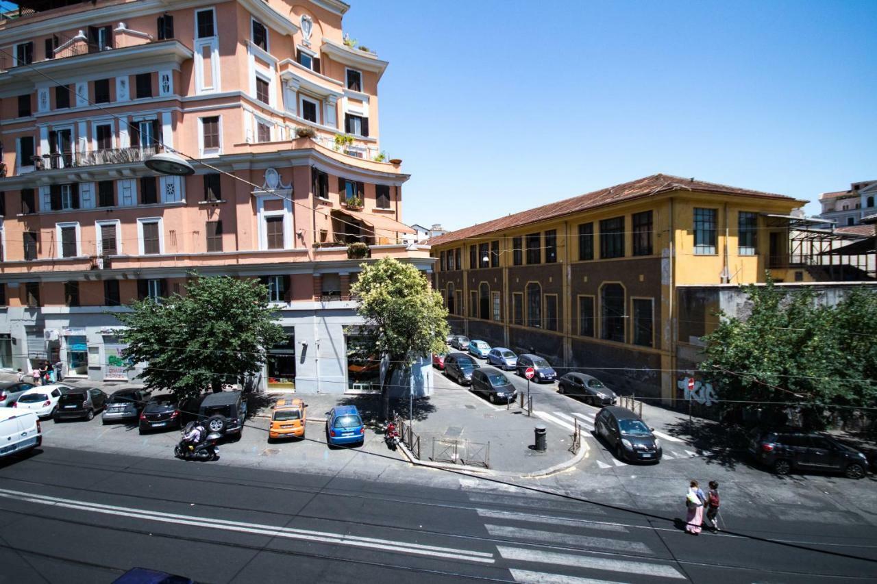 Hosting Flats Guesthouse Rome Bagian luar foto